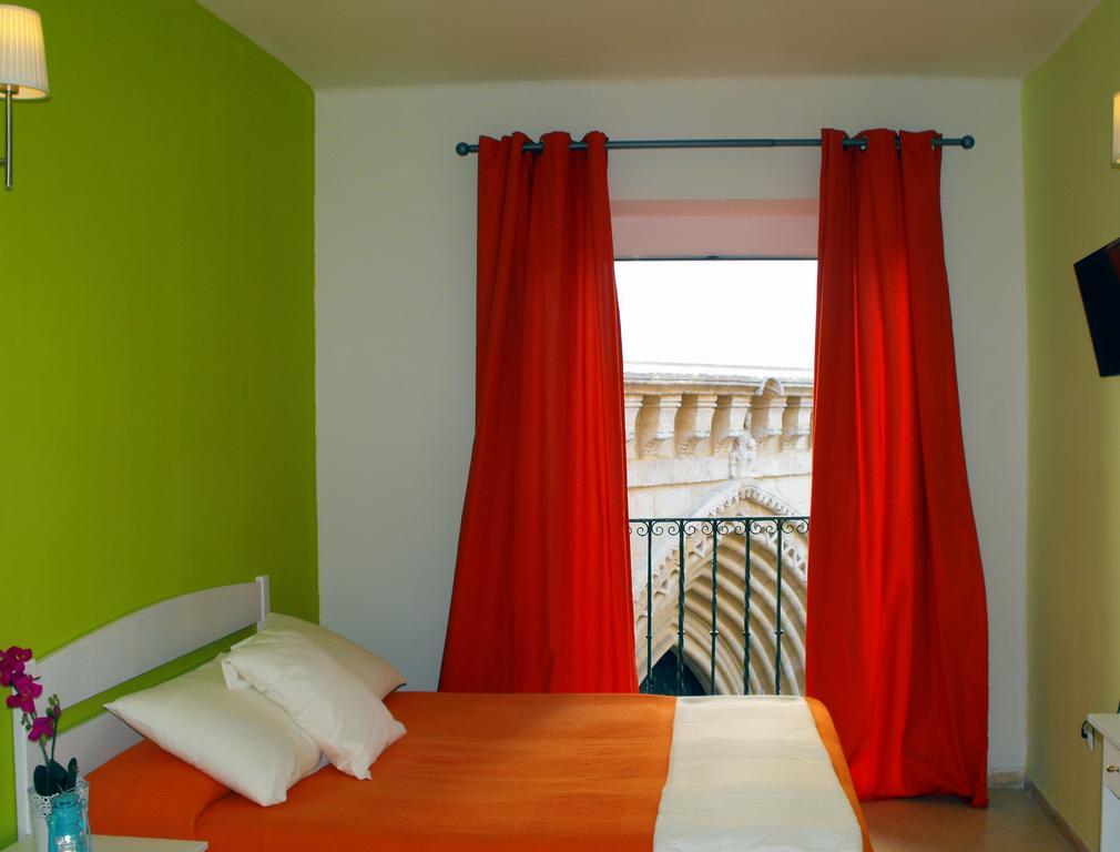 Double Room,125641296:JPEG